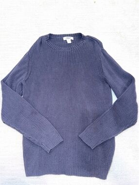 Old Navy blue ribbed sweater
